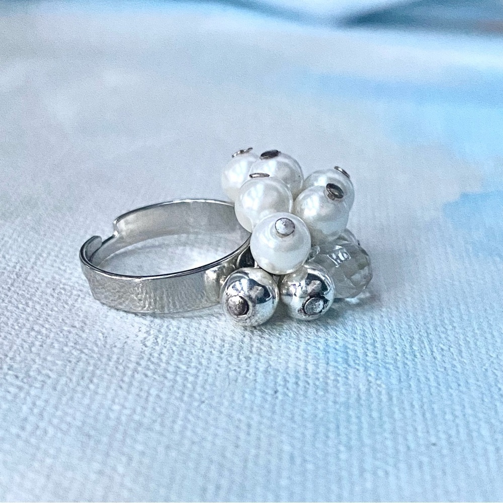 Chunky Faux Pearl Cocktail Ring Adjustable Size 7.75 - Picture 4 of 6